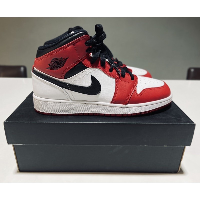 AJ 1 MID CHICAGO 2020
