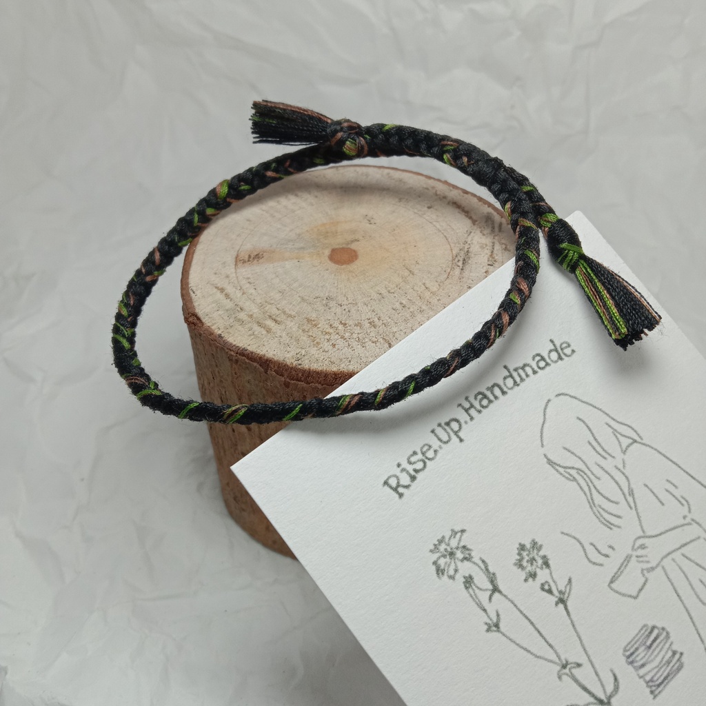 Gelang tangan etnik kepang tali benang tenun pria dan wanita dewasa / Bracelet kecil rajut handmade 