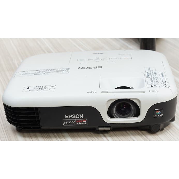 Projector Epson EB - X100