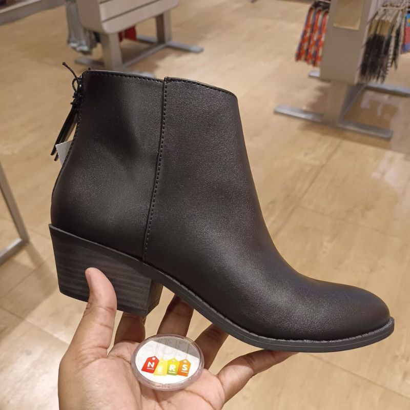 PAYLESS BOOTS - PEPPA BLACK 192224 BY AMERICAN EAGLE