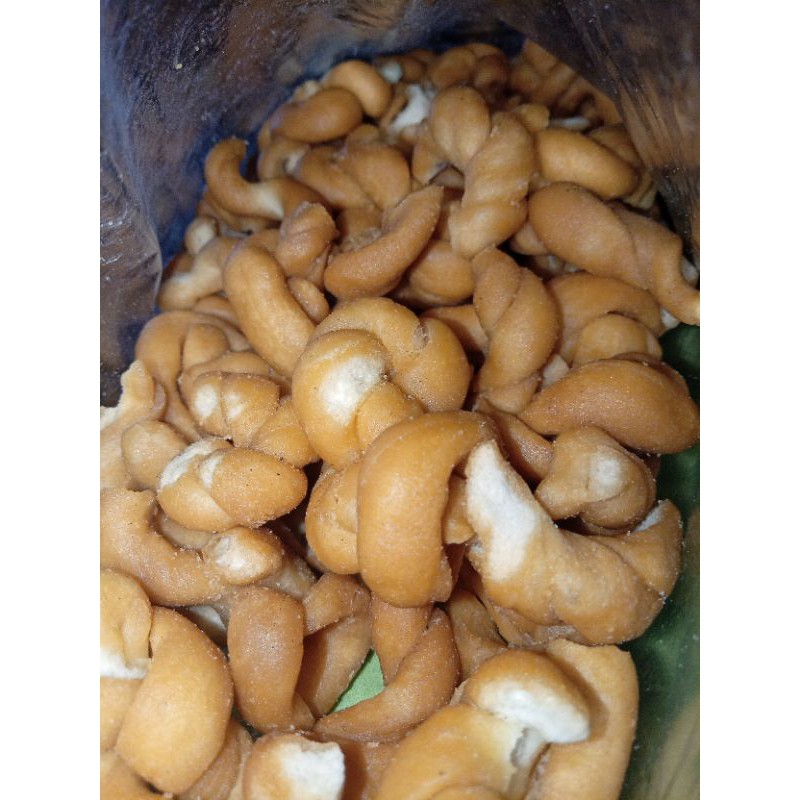

kue tambang/untir untir/kue plintiran