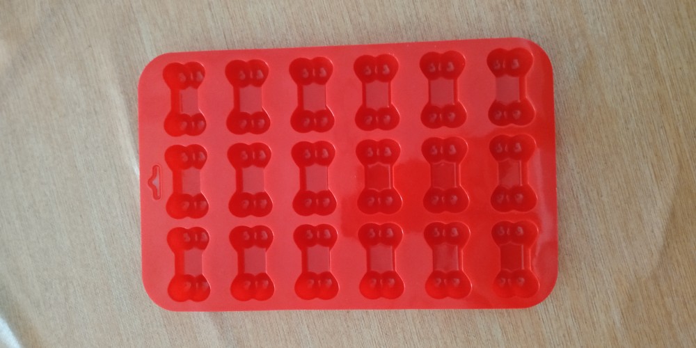 Cetakan Silikon 18 Slot Bentuk Tulang Untuk Kue / Coklat / Fondant