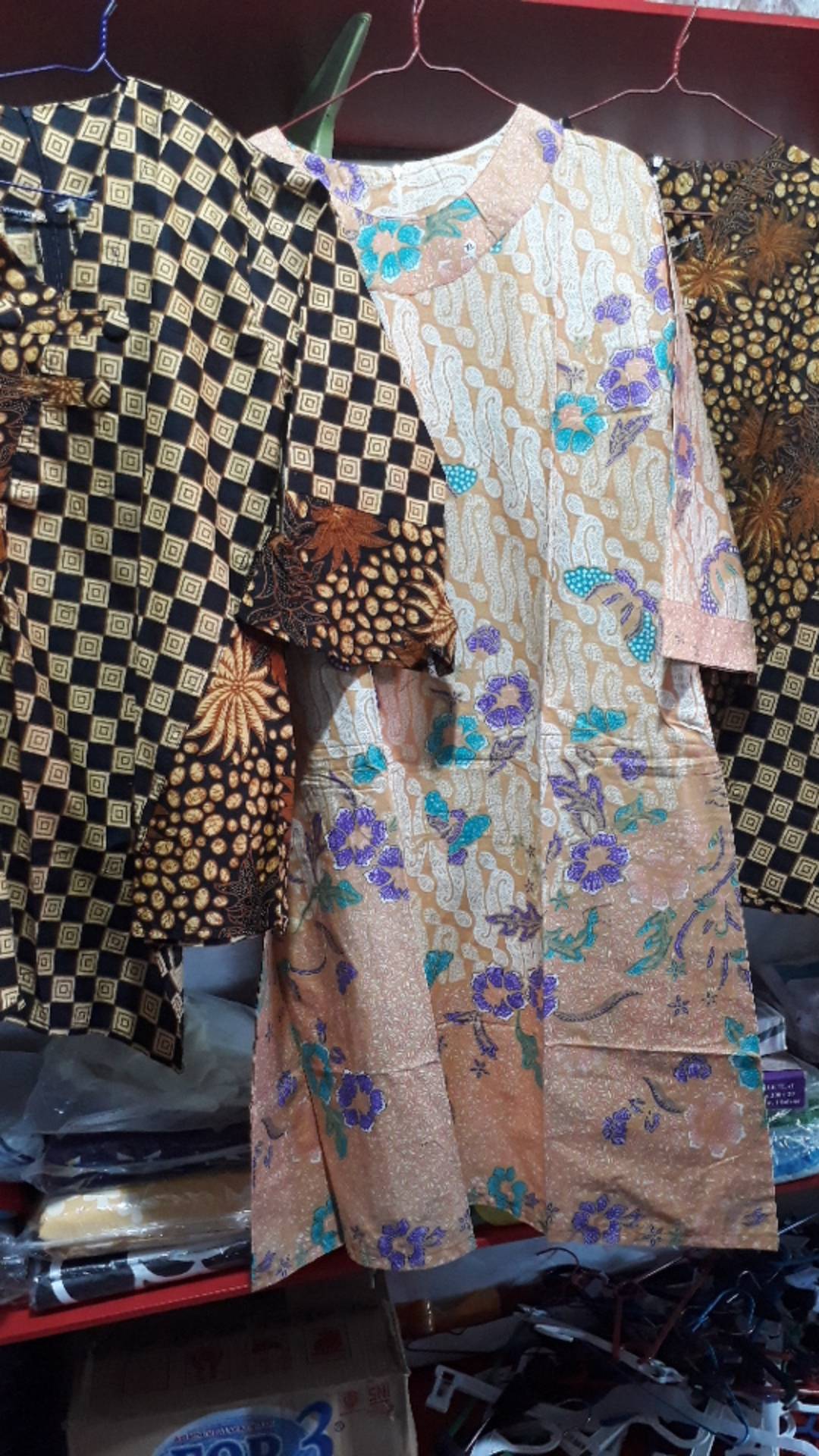 Maura Couple - Sania Ruffle Batik Couple Ori Ndoro Jowi Dnt Garansi Blouse Ziggy Krikil Blus Kerikil