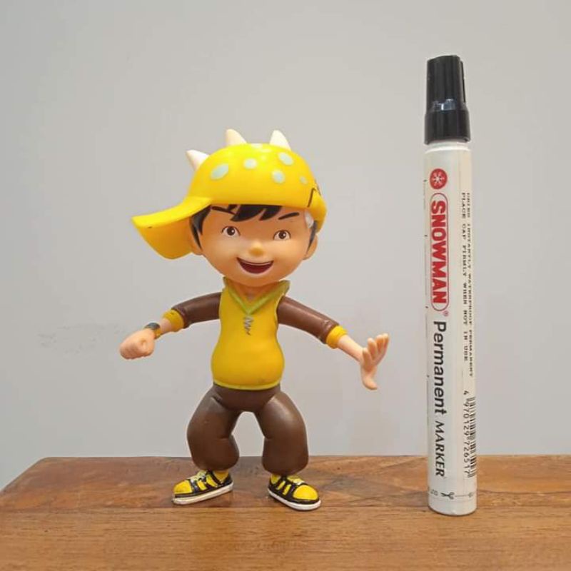 Mainan vinyl action figureBoboiboy petir
Boboi boy
Tinggi sekitar 5 inch