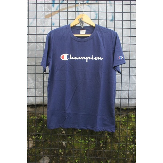 ORIGINAL Champion Tee T Shirt Kaos Navy Dongker Biru Tua Script Pria Wanita