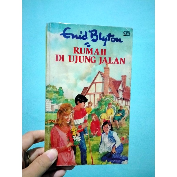 Rumah di ujung jalan enid blyton Rumah diujung jalan
