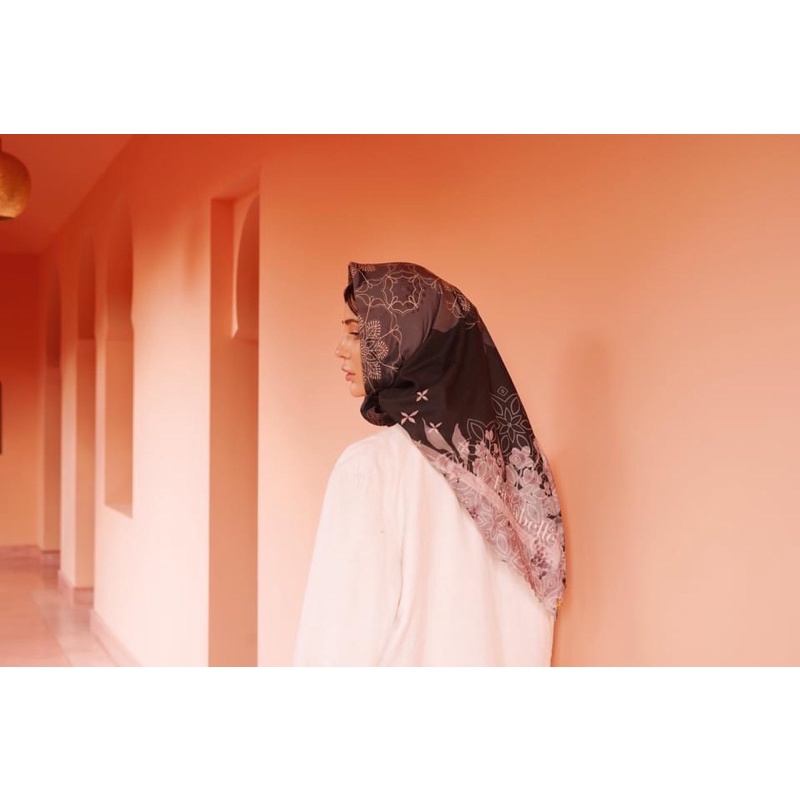 La Sabelle-Hawa-Black