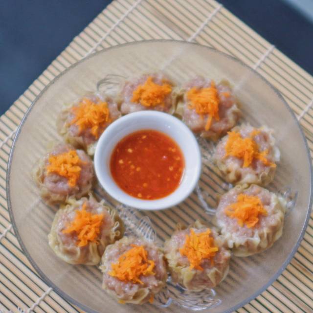 

SIOMAY BABI 10 PCS ( ENAK LEMBUT KETAGIHAN )