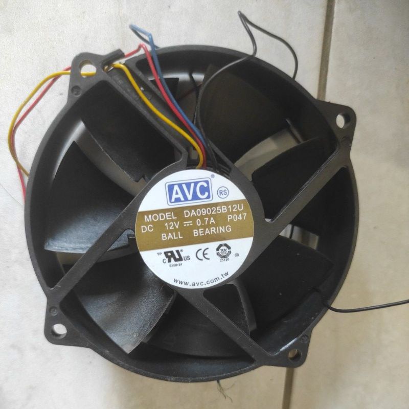 LAZEDIA - Kipas AVC 9 cm Bulat 12 V
