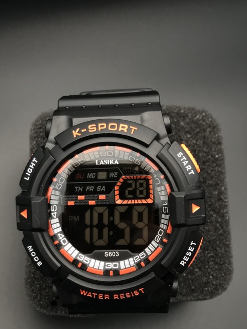 Jam Tangan Sporty Digital Anti Air 50M