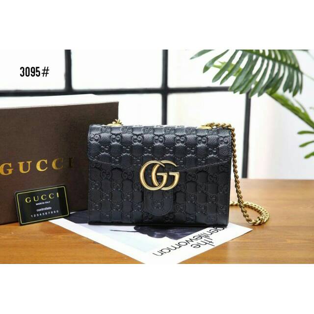 GUCCI GG MARMONT GUCCI SIGNATURE LEATHER CHAIN BAG