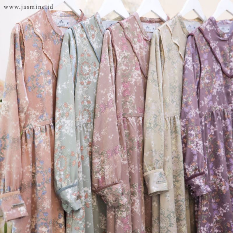 Jasmine Dress Edelweis