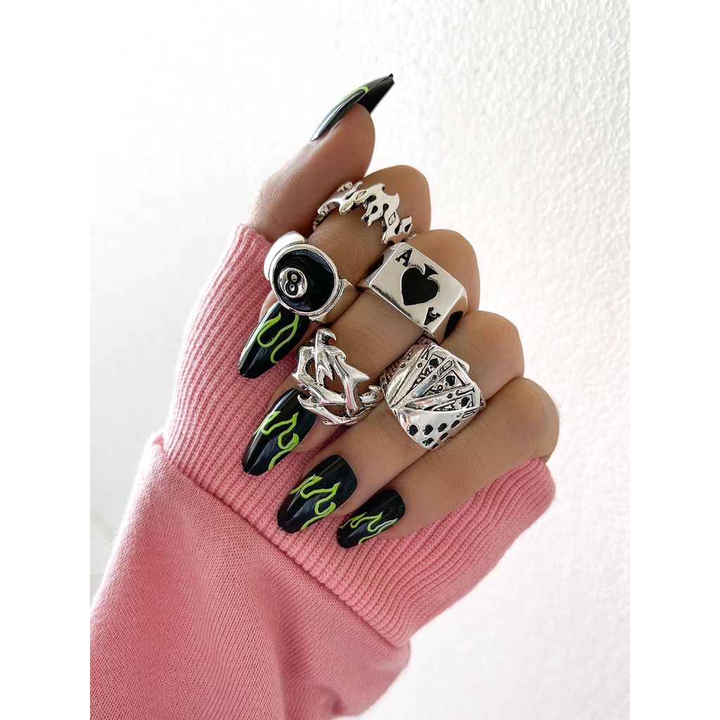 5pcs / Set Cincin Desain Poker Billiards Gaya Punk Goth Kpop Hip Hop Korea Untuk Pria Dan Wanita