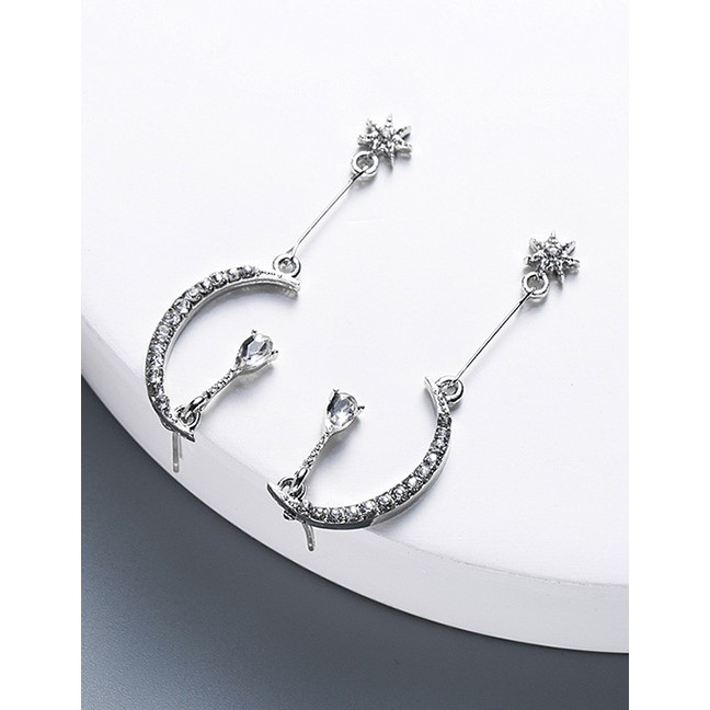 LRC Anting Tusuk Fashion Silver S925 Silver Pin Studded Star Moon Symmetrical Earrings F52415