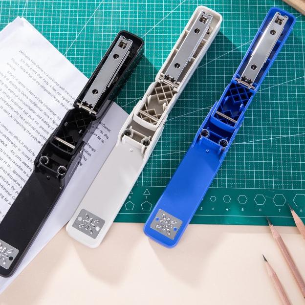 

♣ Deli Stapler dapat Diputar 3Arah 25Lmbr, 24/6 26/6 Setengah StripE0434 - Biru ➭