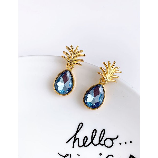 LRC Anting Tusuk Fashion Alloy Diamond Shaped Pineapple Shape Earrings F73787