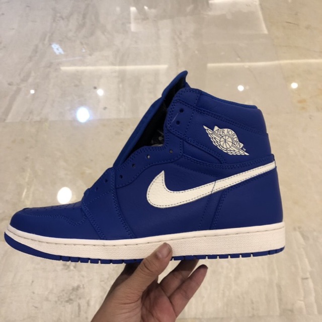 nike jordan 1 hyper blue