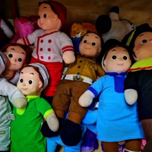 Boneka muslim seri profesi Omar Hana