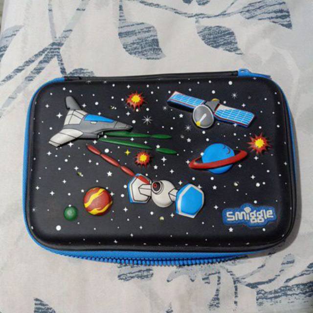

Pencil case smiggle