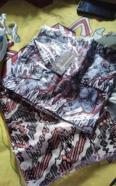 [gridline - R038  R038-b  R038-c ] Kemeja Batik Pria Katun Lengan Pendek Regular