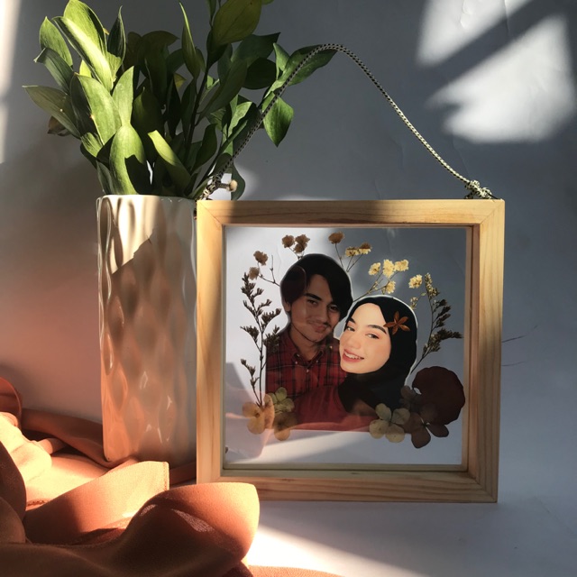 

Double glass pressed flowers untuk kado wisuda kado anniversay kado ultah kado nikahan kado unik