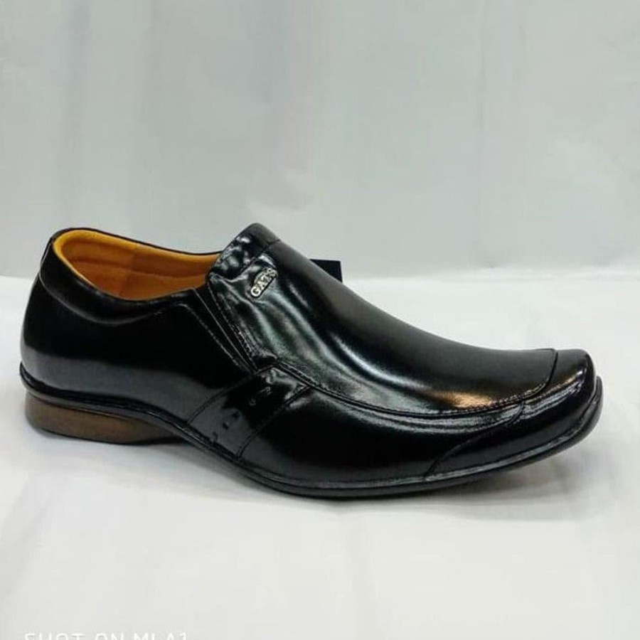Sepatu pantofel gats zu 0011 black.terlaris by gats