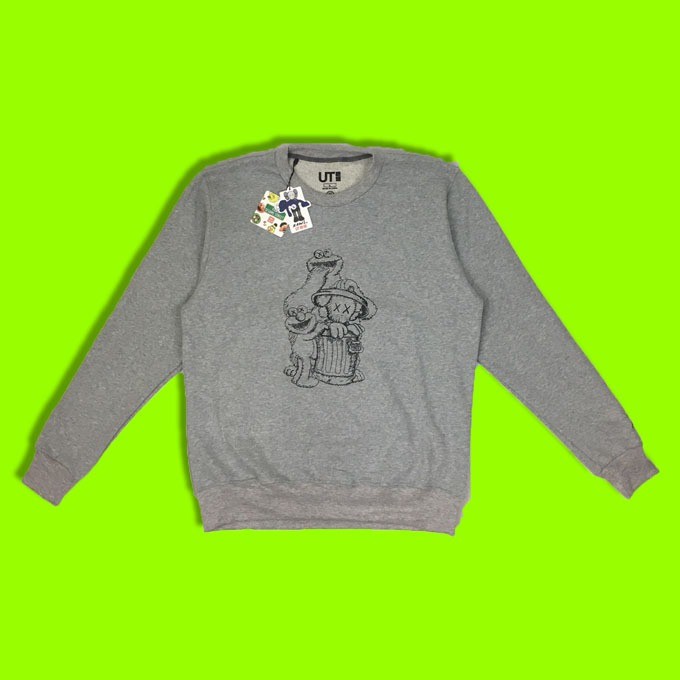 kaws x uniqlo x sesame street crewneck