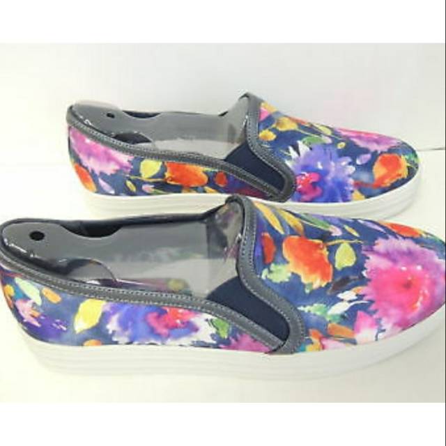 Preloved Skechers garden girl