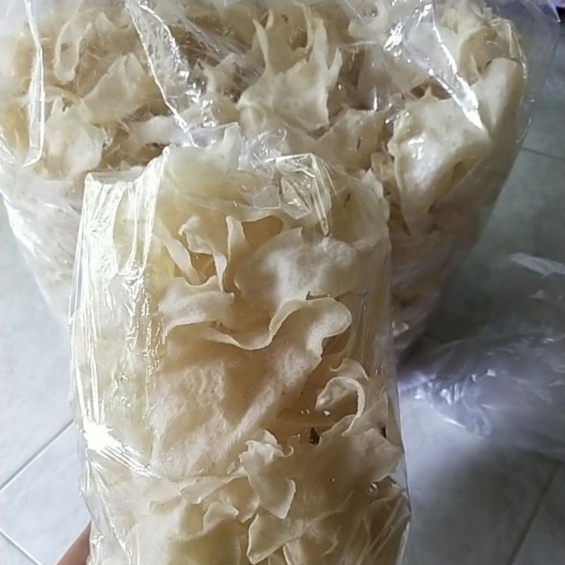 

KERUPUK GADUNG RENYAH DAN TIPIS GURIH 1/2 kg