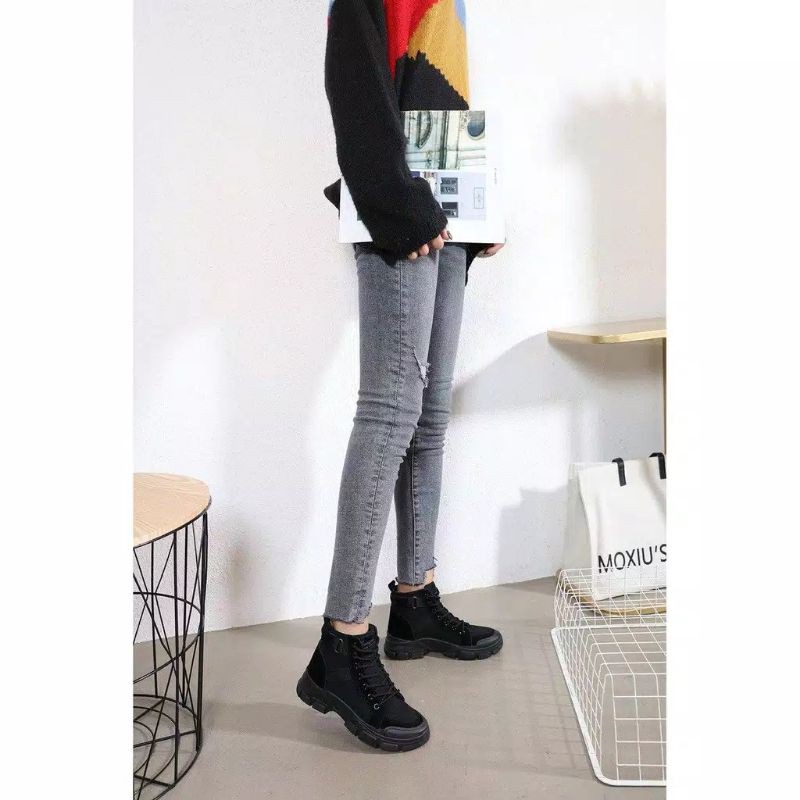 Sneakers import lizza