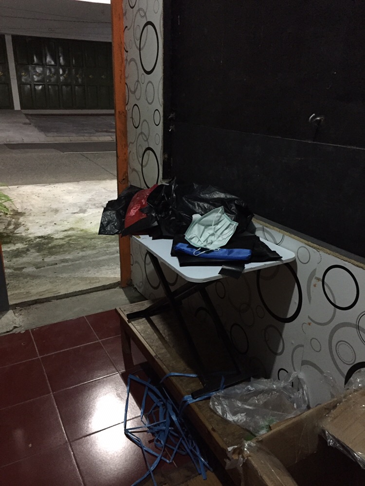 Kantong Plastik Loco Tebal Hitam Ukuran 35