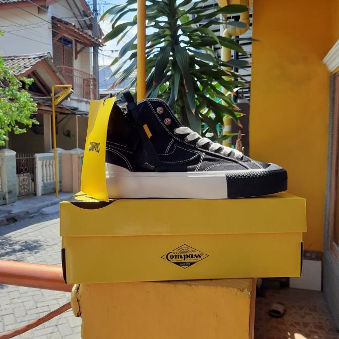 SEPATU COMPASS FR2 PROTO 1 EDISI INDONESIA HI FDF321355E