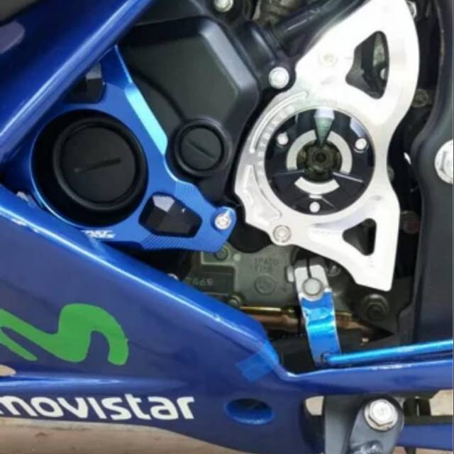 Tutup gear depan Xabre.Vixion.Yamaha R 15.Cover Gear yamaha vixion.R 15.Xabre full cnc tinggal pnp