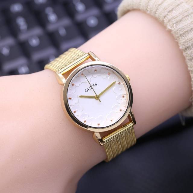 Jam tangan Guess tali pasir fashion wanita