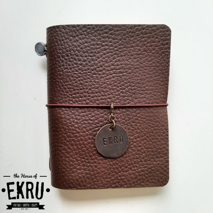 

Eklusif Genuine Leather Cover Travelers Notebook (Midori) Passport C Diskon