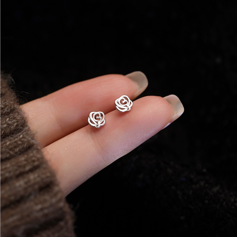 Magic789 Anting Tusuk Sterling Silver 925 Model Bunga Mawar Hollow Warna Emas Vintage Untuk Wanita