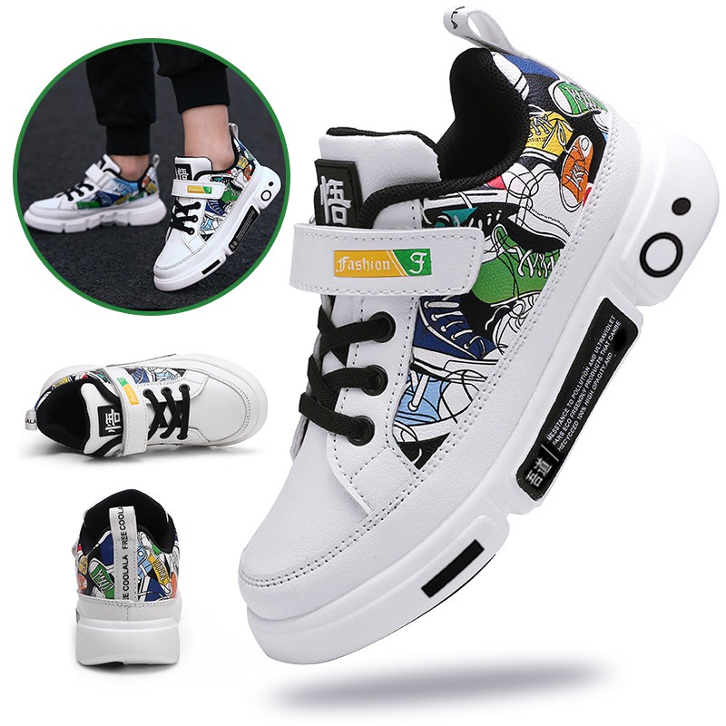 Sepatu Sneakers Warna Hitam Putih Motif Kartun Aneka Ukuran untuk Anak laki laki