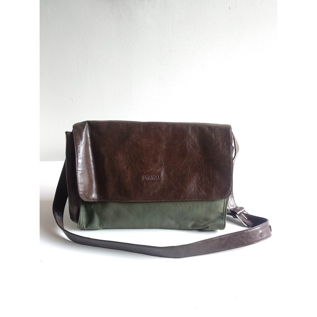 Tas Prada - Tas Selempang Pria - Bekas/Preloved - Tas Kulit