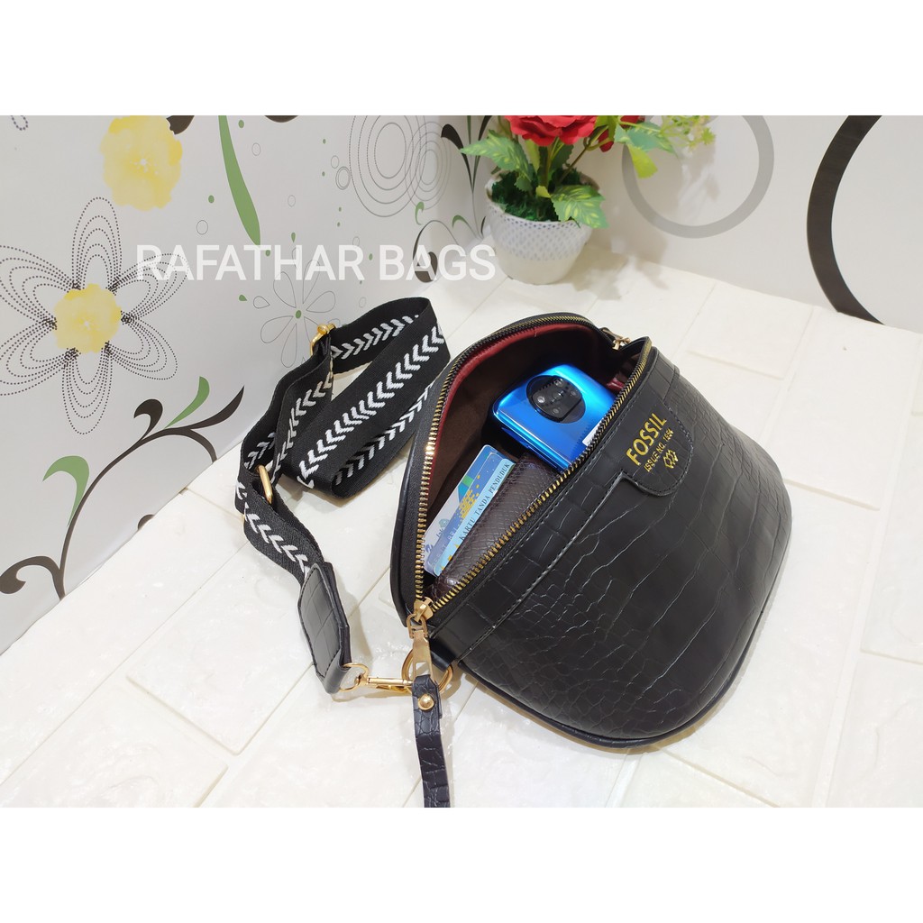 Tas pinggang selempang pria &amp; wanita bahan croco doff waterproff anti air