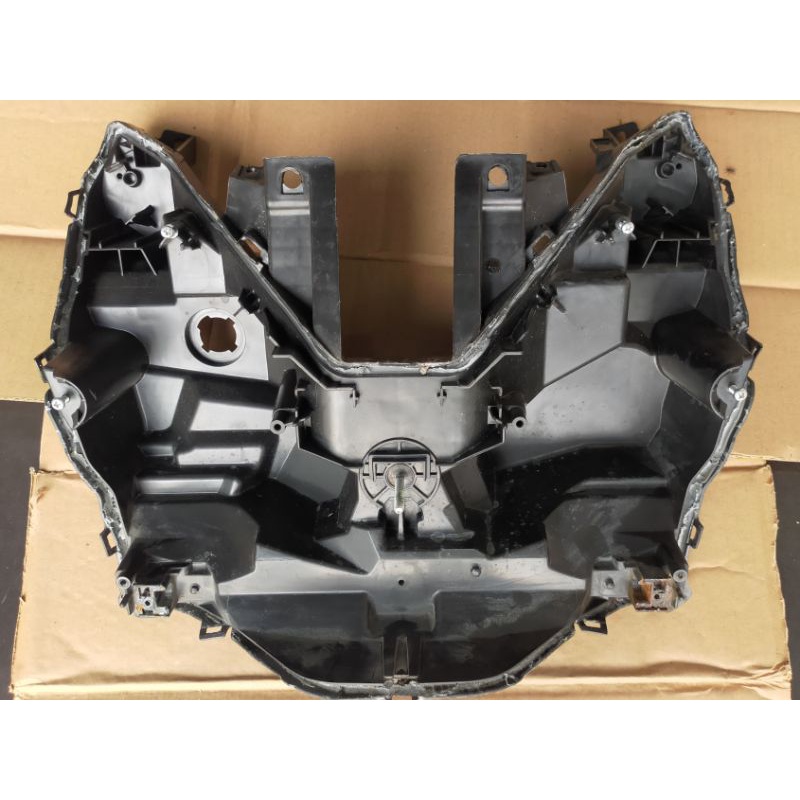 housing batok depan  rumah lampu depan reflektor vario 150 vario 125 new original k59j tahun 2018 20