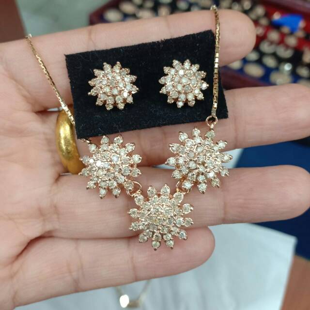 Set berlian asli kalung dan anting
