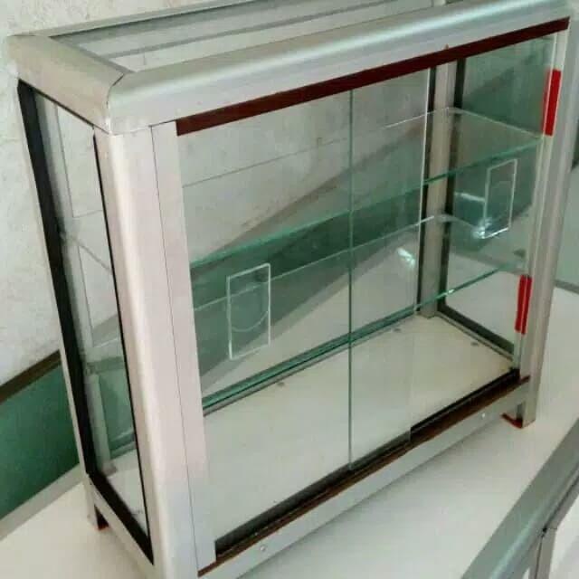 

Etalase Kaca Ukuran Kecil Imut 025