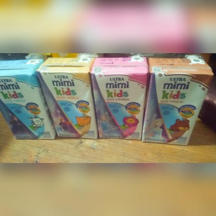 

[[BISA COD]] Susu Ultra Mimi 125 ml 40 Pcs - Strawberry PRODUK TERBATAS Kode 472