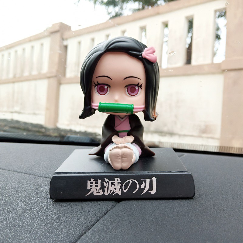 DEMON SLAYER KIMETSU NO YAIBA Figure Miniatur Pajangan Mobil Stand Goyang Kepala Shacking Head Toy