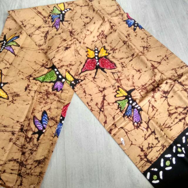Batik Tulis Bakaran Warna Coklat Susu Cantik Motif Kupu Warna Warni