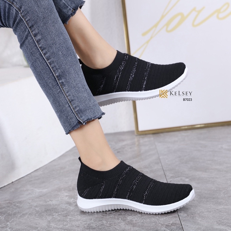 (GRATIS ALAS KAKI) Nicole Sepatu Flyknit Flat Shoes Wanita Kelsey / Sepatu Slip On Wanita B7023