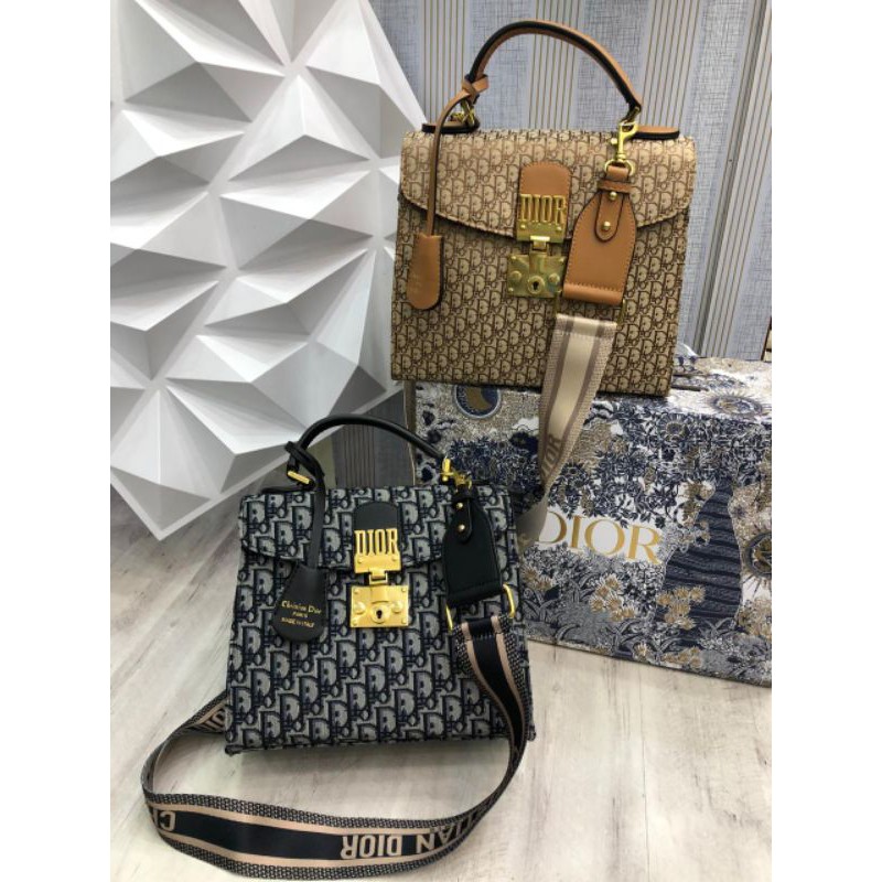 Tas Dior Kelly Like Ori Bahan Kanvas ada No serinya PAKE BOX MAGNET YAONGKIR KENA 2 kg ya