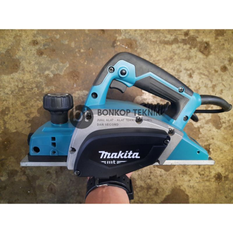 Mesin Sugu Makita M 1910 B / Mesin Serut Kayu Ketam Makita M1910B