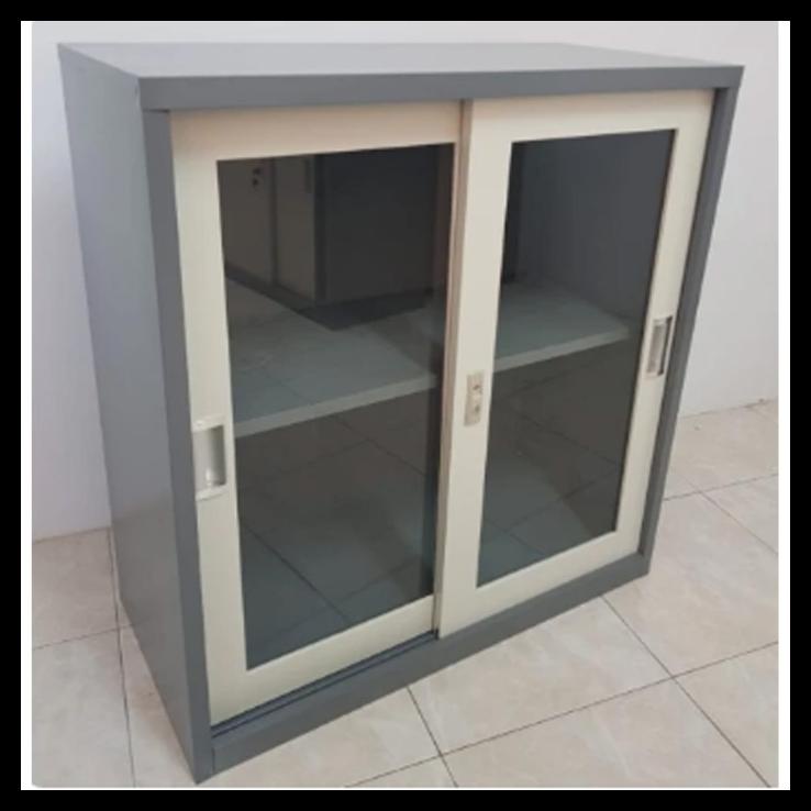 

BEST SELLER !!! LEMARI ARSIP BESI 2 PINTU SLIDING KACA PENDEK|LEMARI SLEDING KANTOR TERLARIS