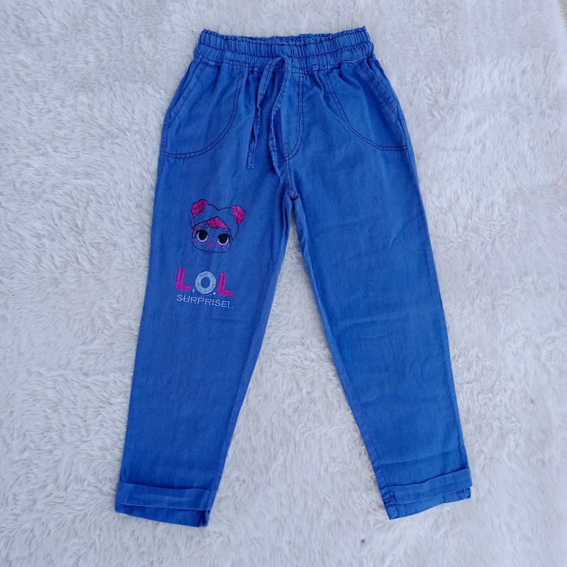 CELANA JEANS LOL ANAK USIA 4-12 TAHUN / CELANA JEANS ANAK / JEANS PANJANG ANAK / CELANA JEANS ANAK PEREMPUAN / CELANA JEANS TERBARU / CELANA JEANS TERLARIS / CELANA ANAK JEANS